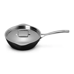 24 cm - Le Creuset Essential Padella Alta Dello Chef Antiaderente Con Doppio Becco In Alluminio