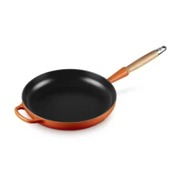 28 cm - Le Creuset Evolution Padella Bassa In Ghisa Vetrificata Con Manico In Legno
