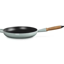28 cm - Le Creuset Evolution Padella Bassa In Ghisa Vetrificata Con Manico In Legno