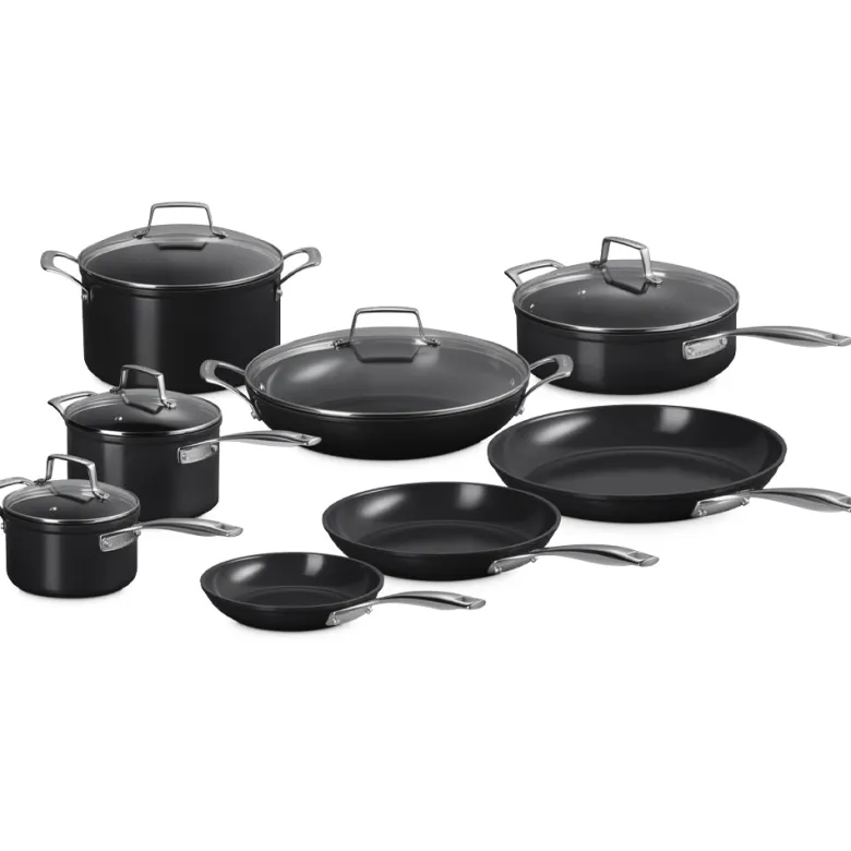 Le Creuset Essential Set Pentole e Padelle Antiaderenti Con Rivestimento In Ceramica Set 8 Pz