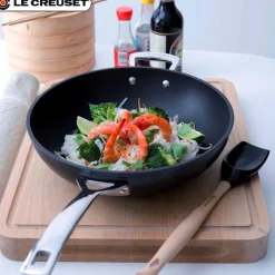 Le Creuset Les Forgées Wok Antiaderente In Alluminio Con Manico